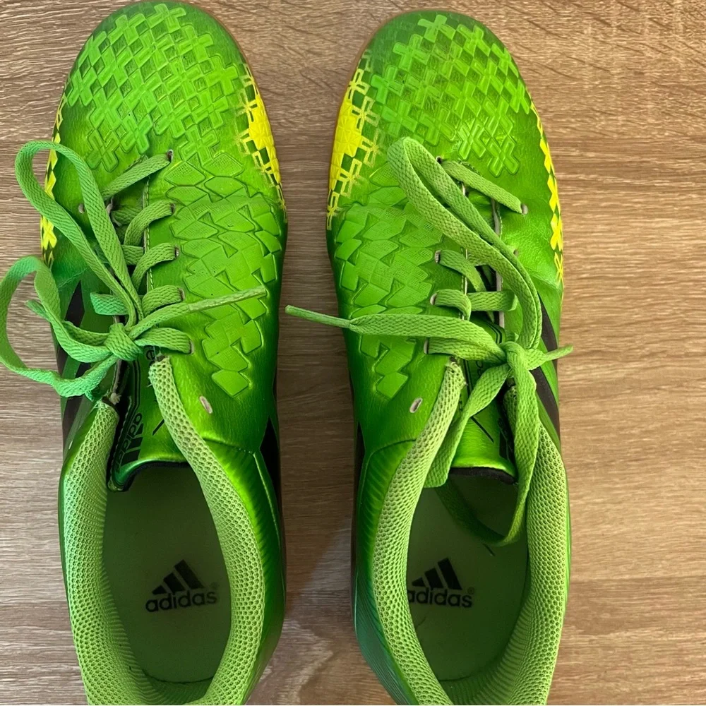 Adidas Predator Absolado LZ IN Indoor Soccer Shoe Size 7